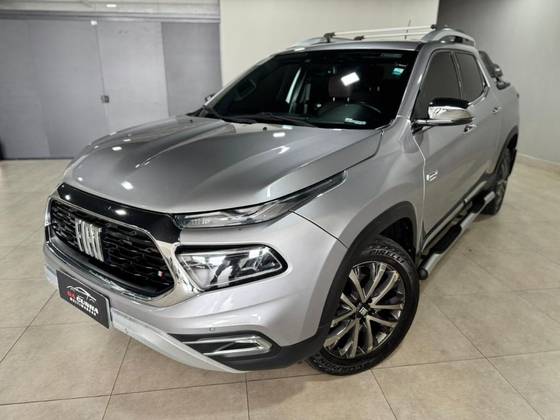 FIAT TORO 2.0 16V TURBO DIESEL RANCH 4WD AT9